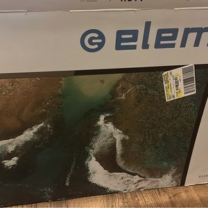 32” Element TV New